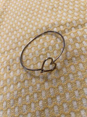 Dainty Silver Tone Wire Heart Bangle Bracelet One Size